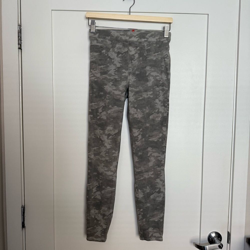 Spanx Leggings Sz S Gray Pull On Jean-ish Jean Pants Camo Print Army Stretch